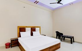 Hotel O Blu Moon  3*