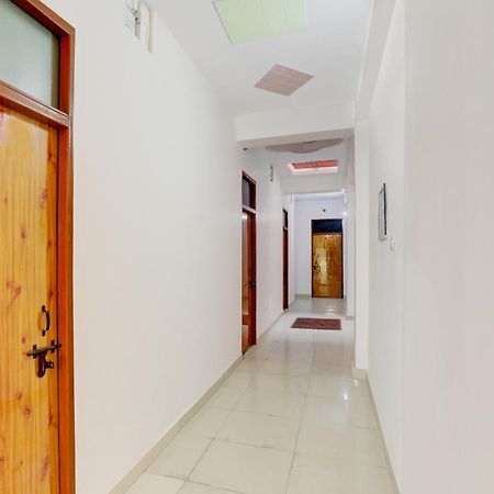 Hotel O Blu Moon Ghaziabad Esterno foto