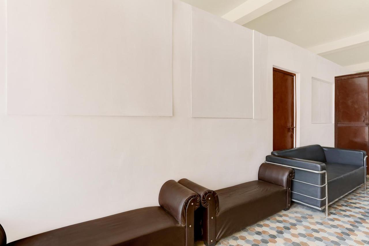 Hotel O Blu Moon Ghaziabad Esterno foto