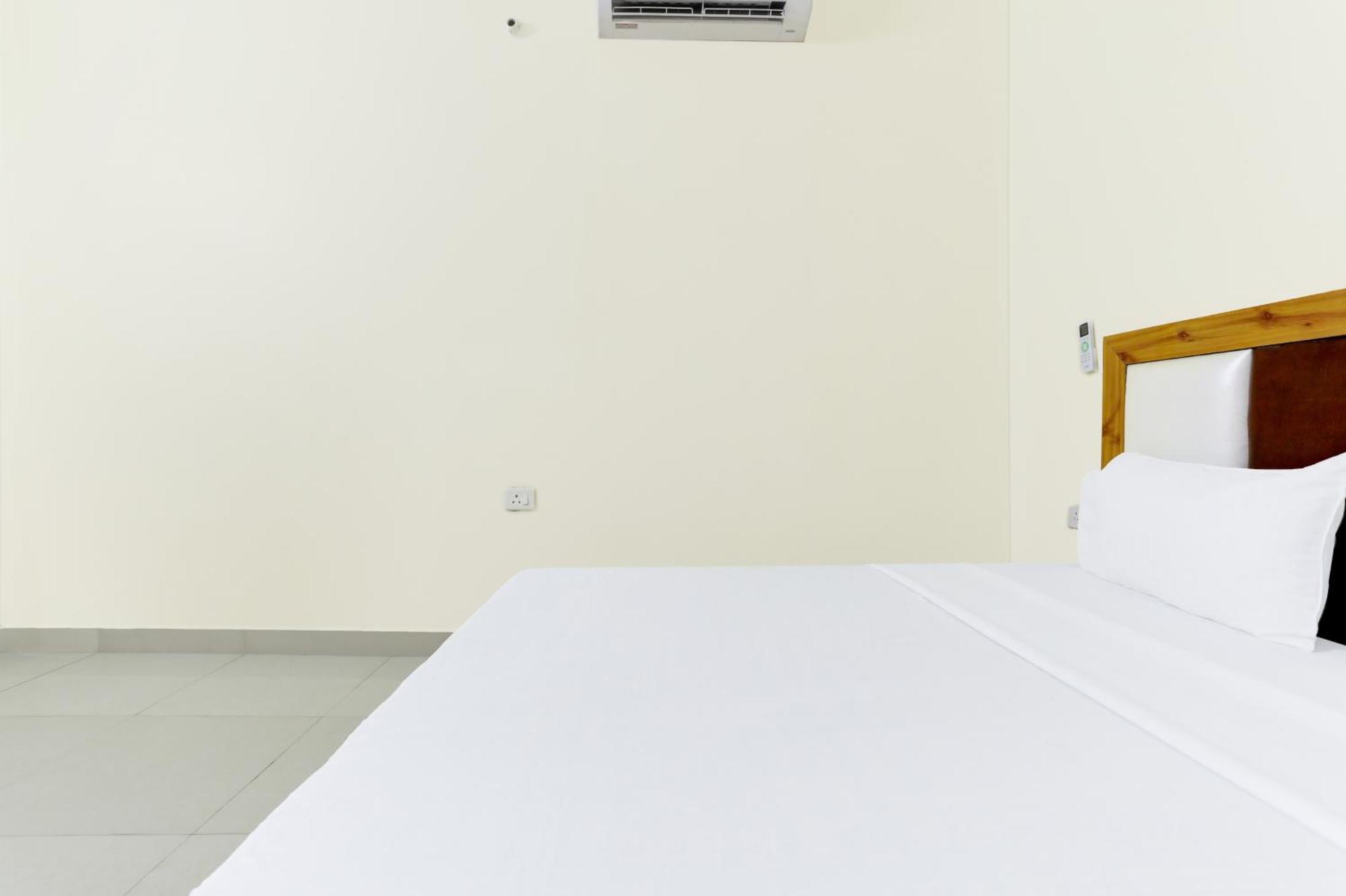 Hotel O Blu Moon Ghaziabad Esterno foto